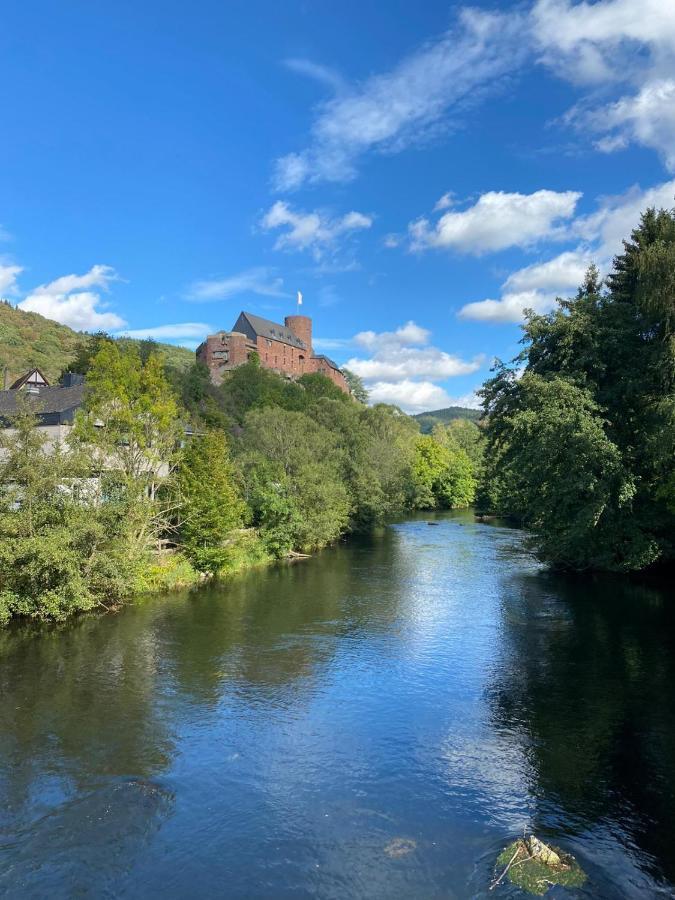 Eifelbluemchen Otel Heimbach Dış mekan fotoğraf