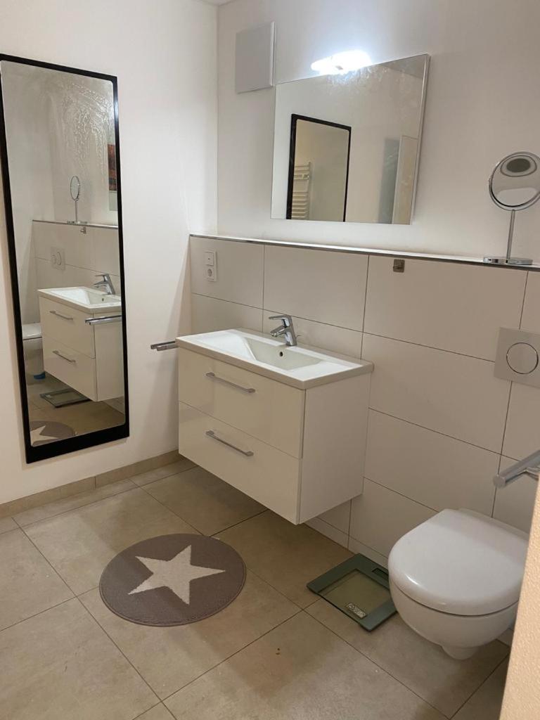Eifelbluemchen Otel Heimbach Oda fotoğraf